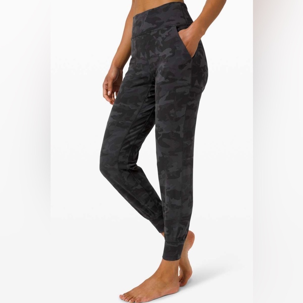 Lululemon Align Jogger 28" Incognito Camo Multi Grey size 4 EUC